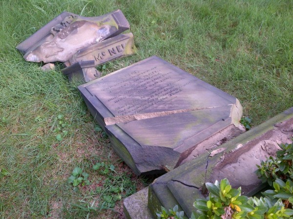 VANDALIZED: News from Green-Wood Cemetery, Brooklyn