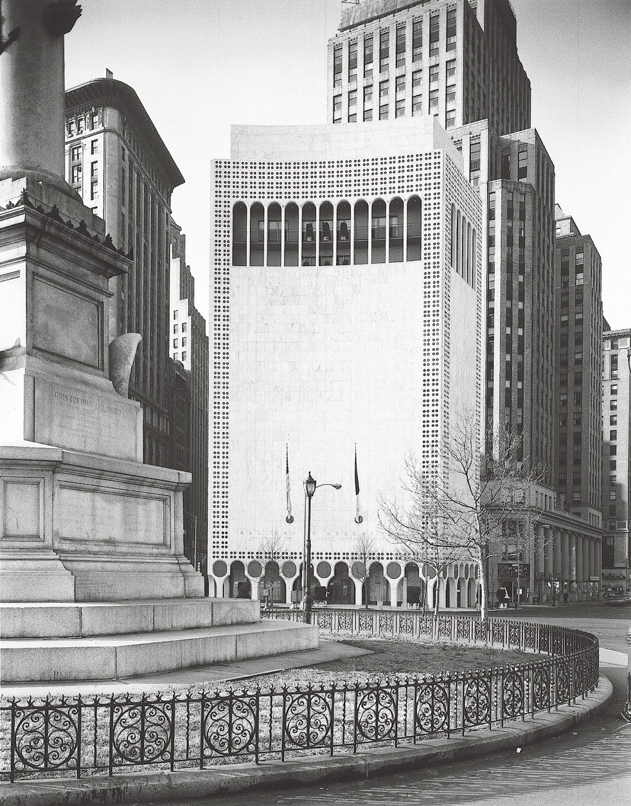 Tom Wolfe’s 2005 Piece on 2 Columbus Circle