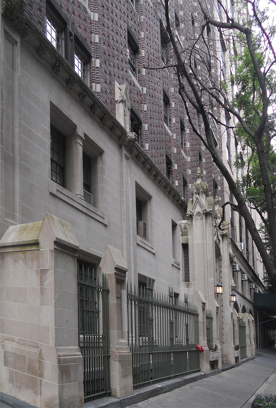 11-15 West 67th Street (Central Park Studios)