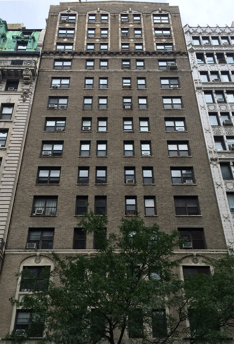 114-116 West 72nd Street (The Sussex)