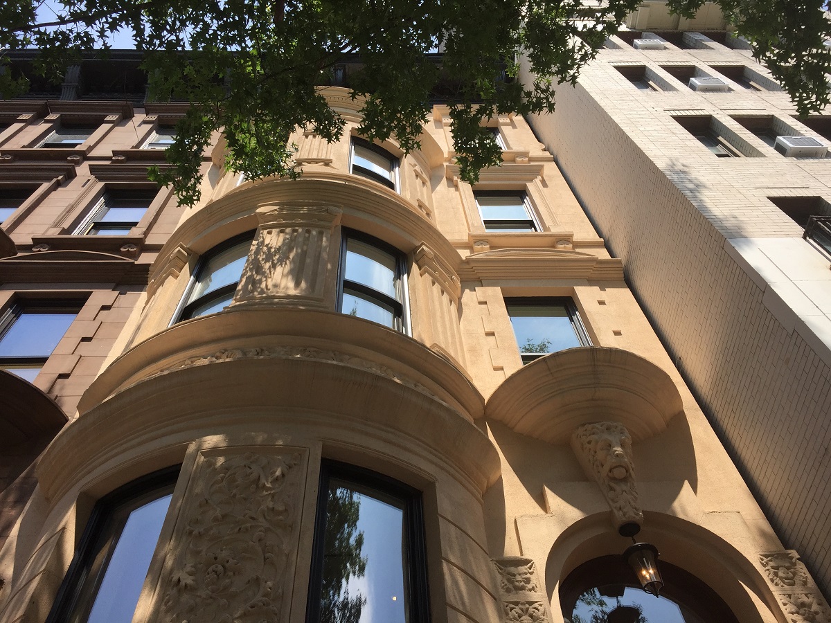 33 West 71st Street