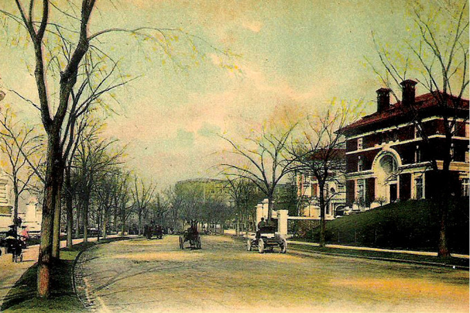 Magnificent Gilded Age Mansions of Riverside Drive Walking Tour