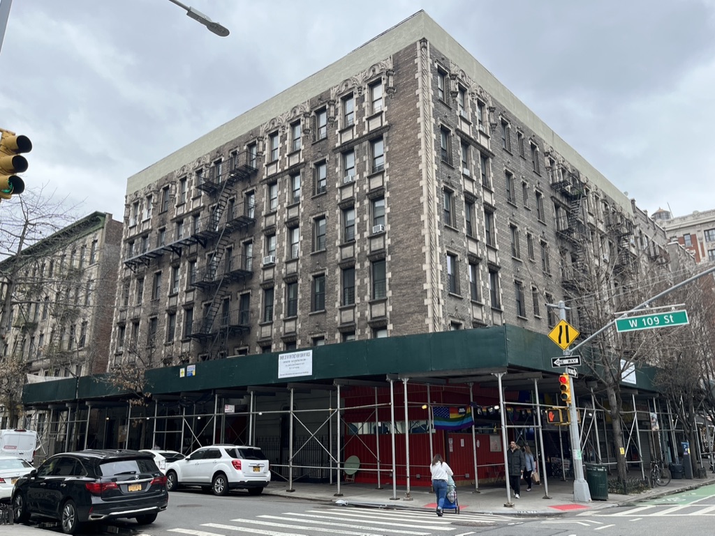 992 Amsterdam Avenue (201 West 109th Street)