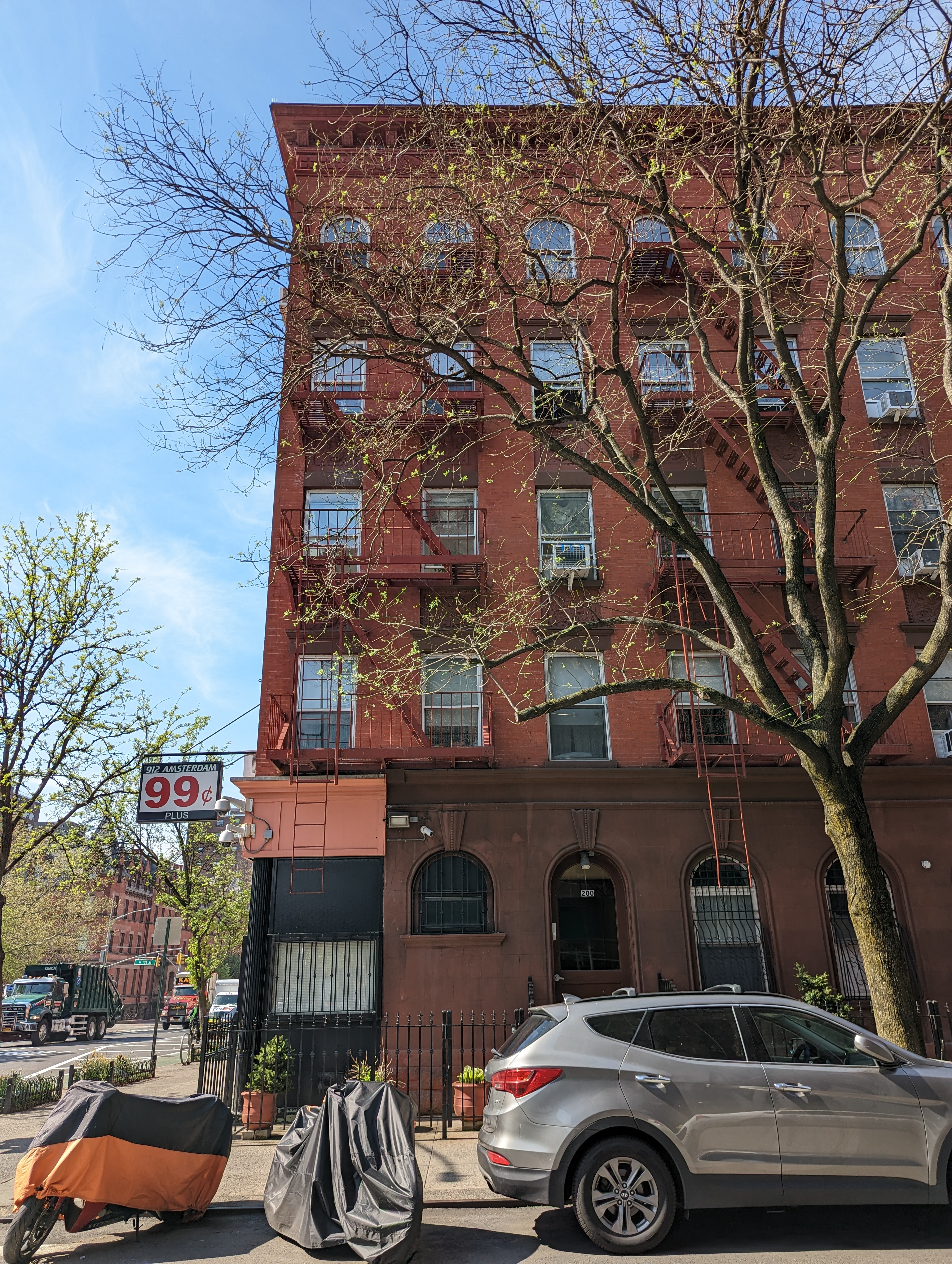 200 West 105th Street