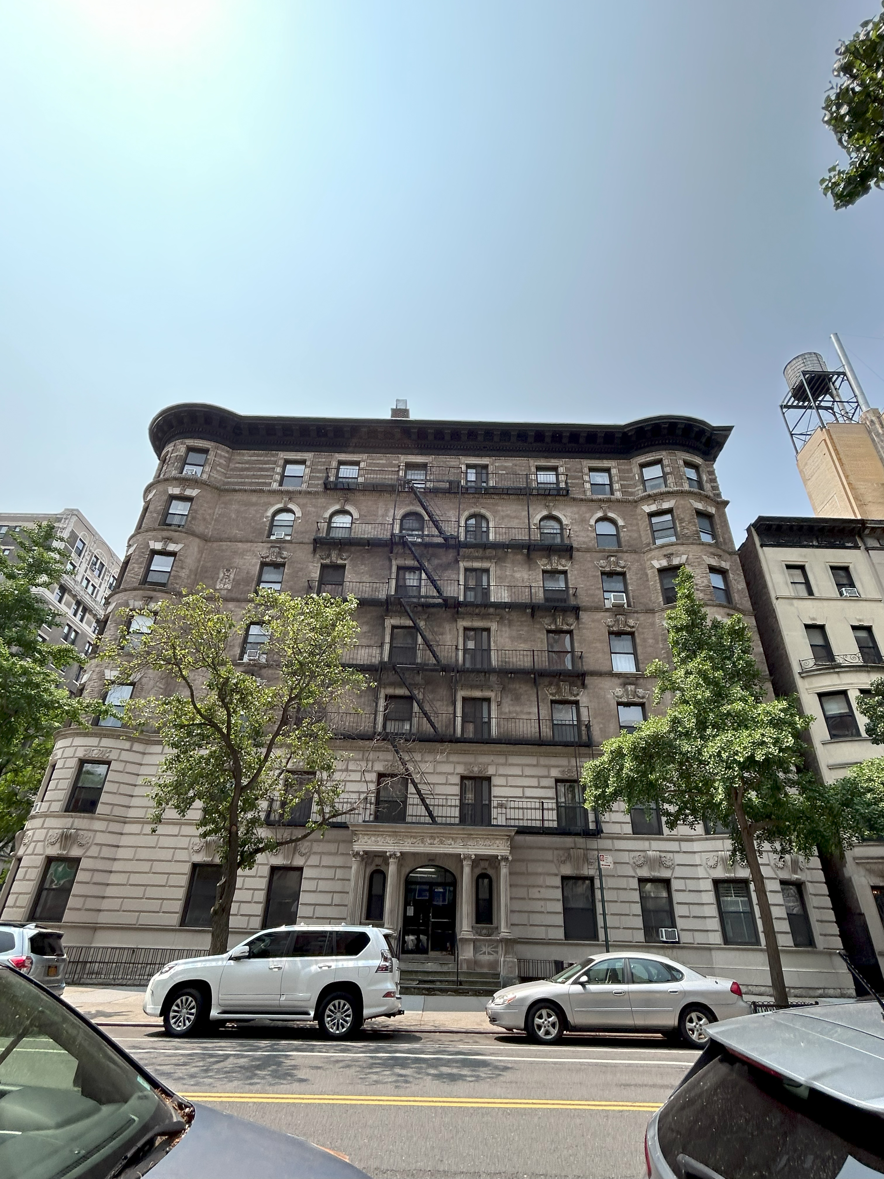 300  West 106th Street (aka 935 West End Avenue)