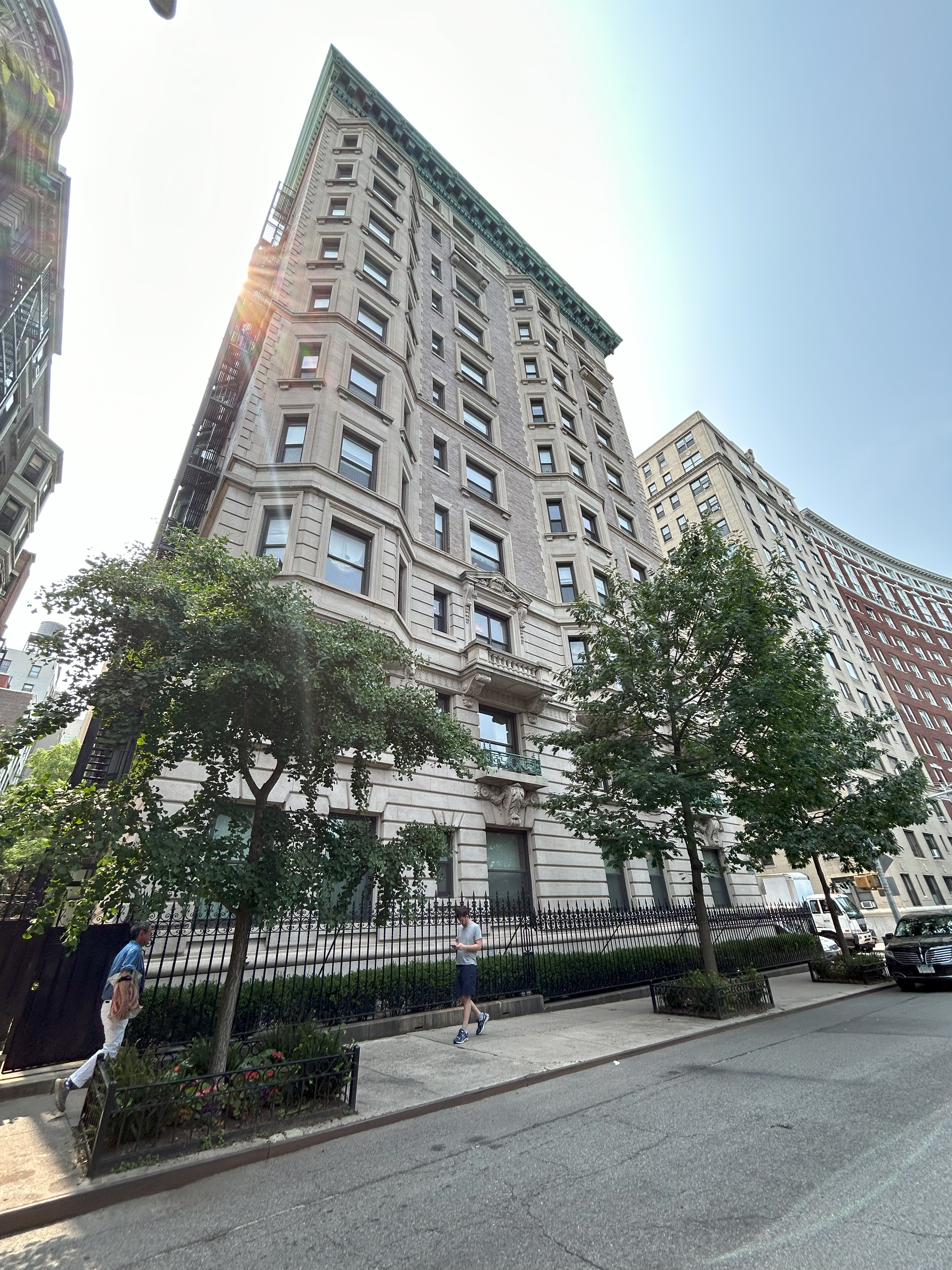 190-192 Riverside Drive, AKA 325 West 91st Street