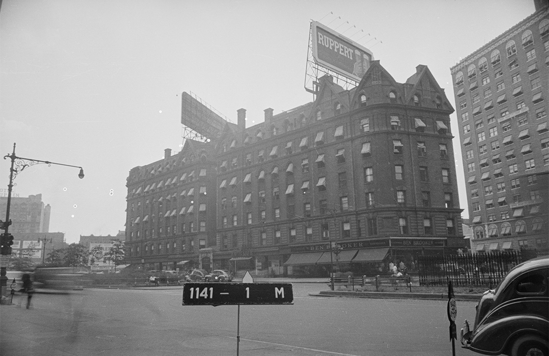 B&W NYC Tax Photo of 2021-2035 Broadway, The Nevada
