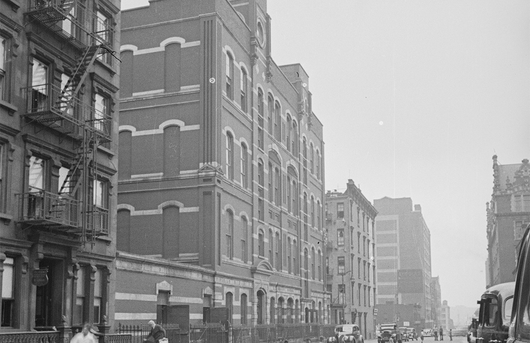B&W NYC Tax Photo of 462 West 58th Street
