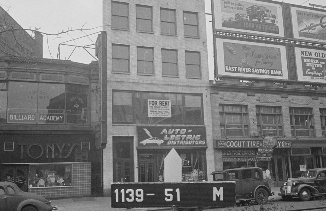 B&W NYC Tax Photo of 1991 Broadway