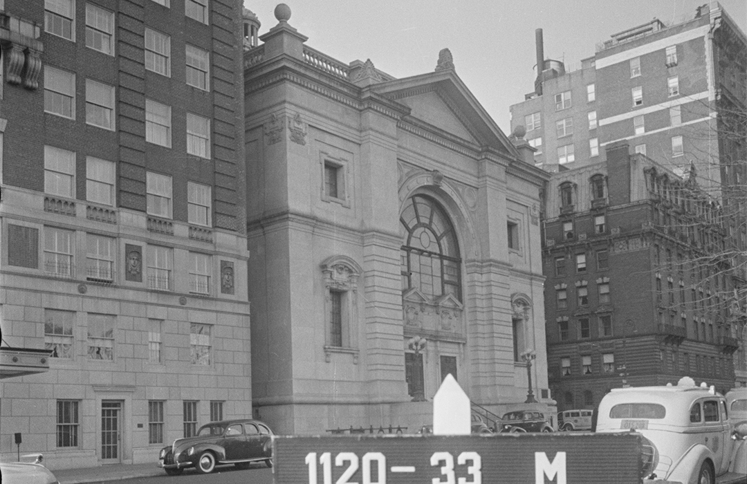 B&W NYC Tax Photo of 50 West 89th Street