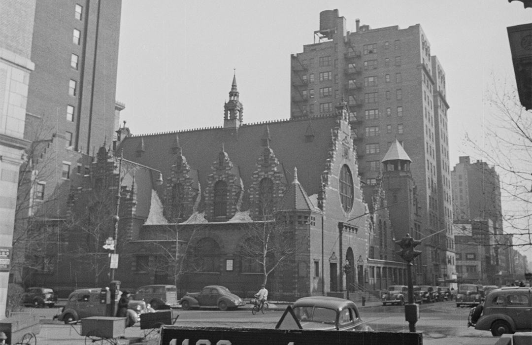 B&W Image of 331-333 Riverside Drive