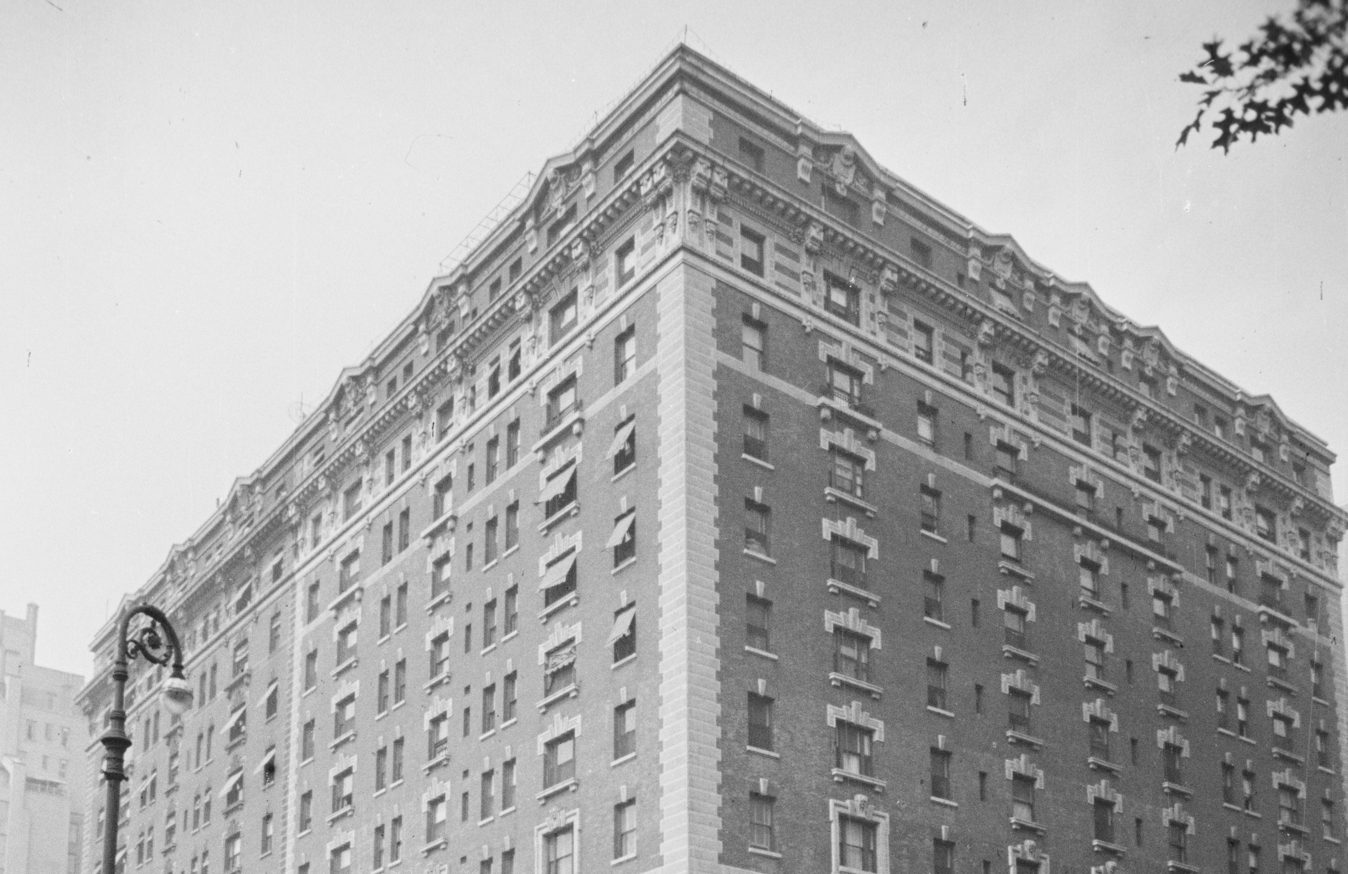 B&W tax photo of 2 West 86th Street, courtesy of NYC Municipal Archives.