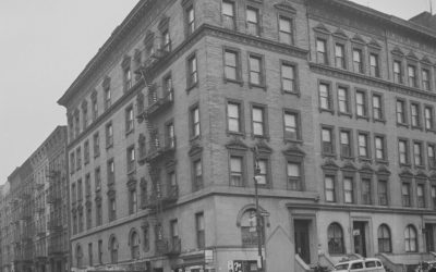 21 Manhattan Ave.