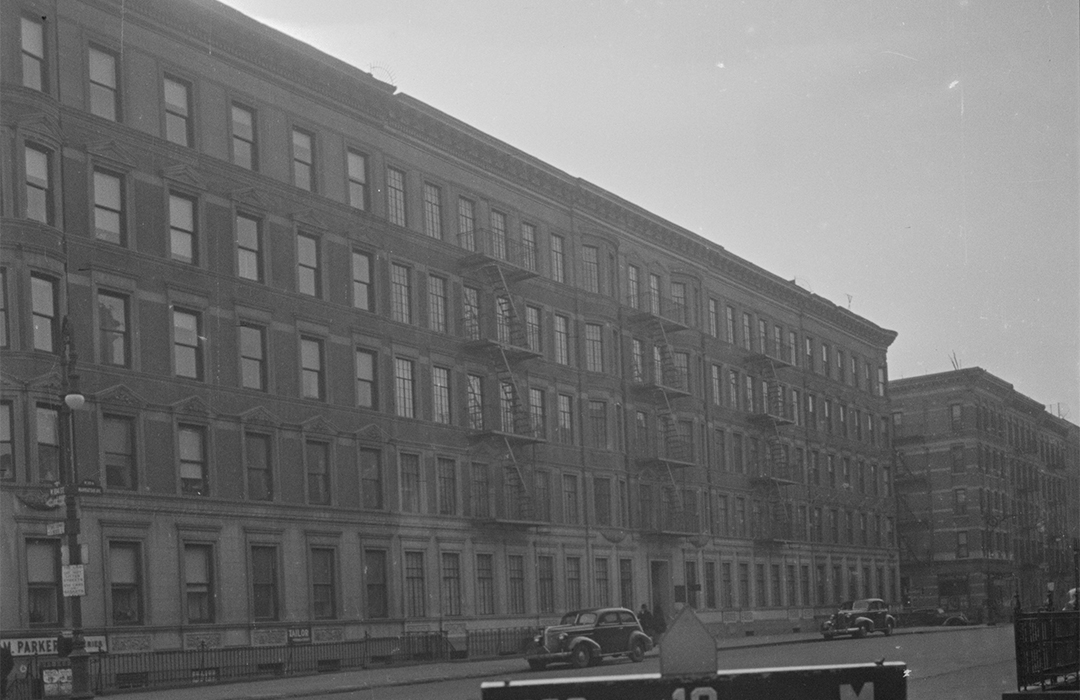 B&W NYC Tax Photo of 78 Manhattan Avenue