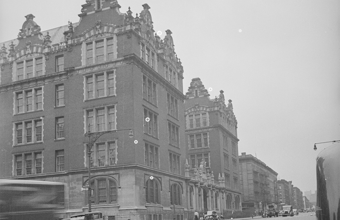 B&W NYC Tax Photo of 899 10th Avenue