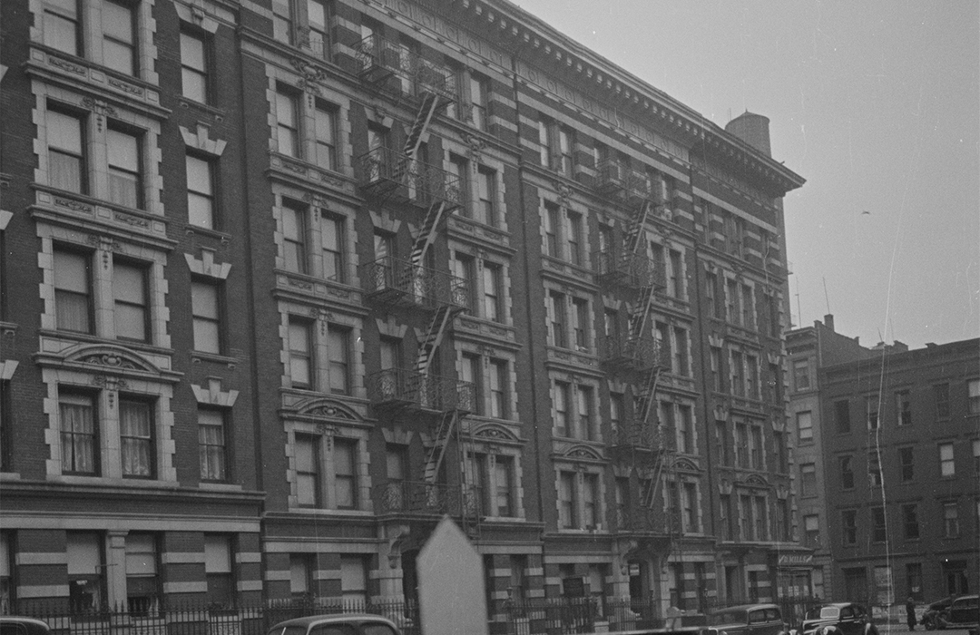 B&W NYC Tax Photo of 8 Manhattan Avenue
