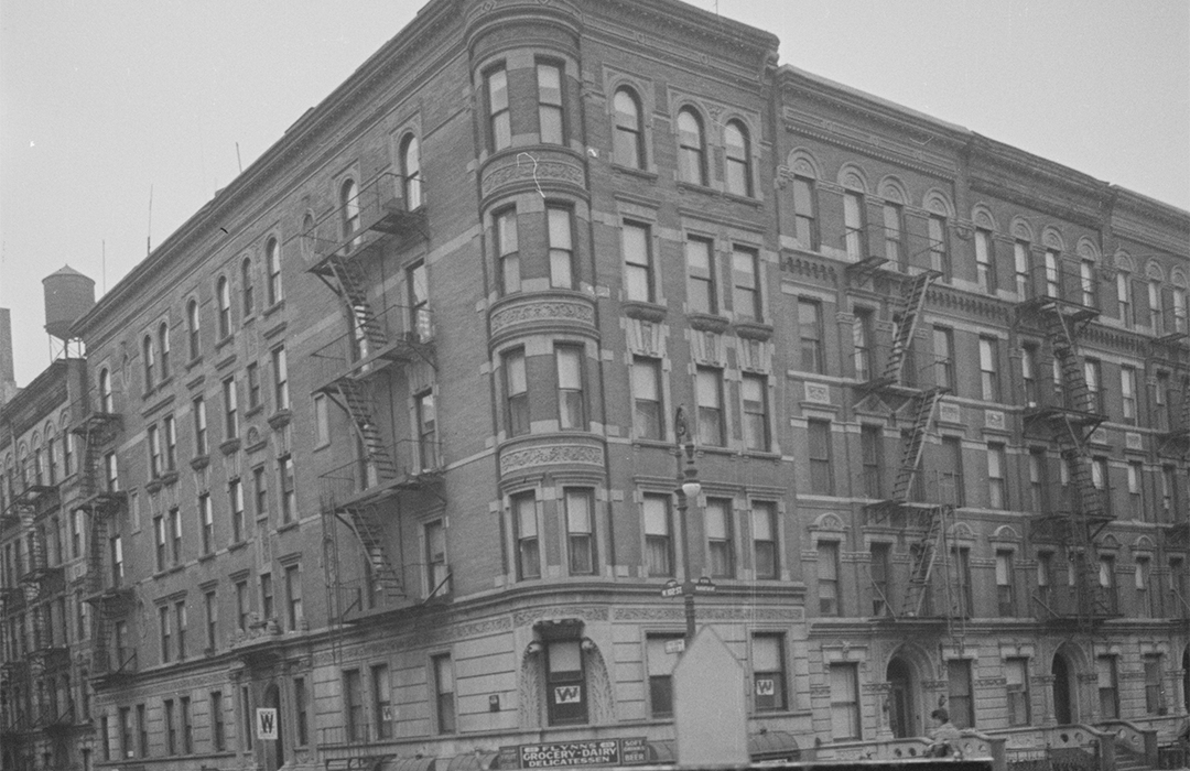 B&W NYC Tax Photo of 48 Manhattan Avenue
