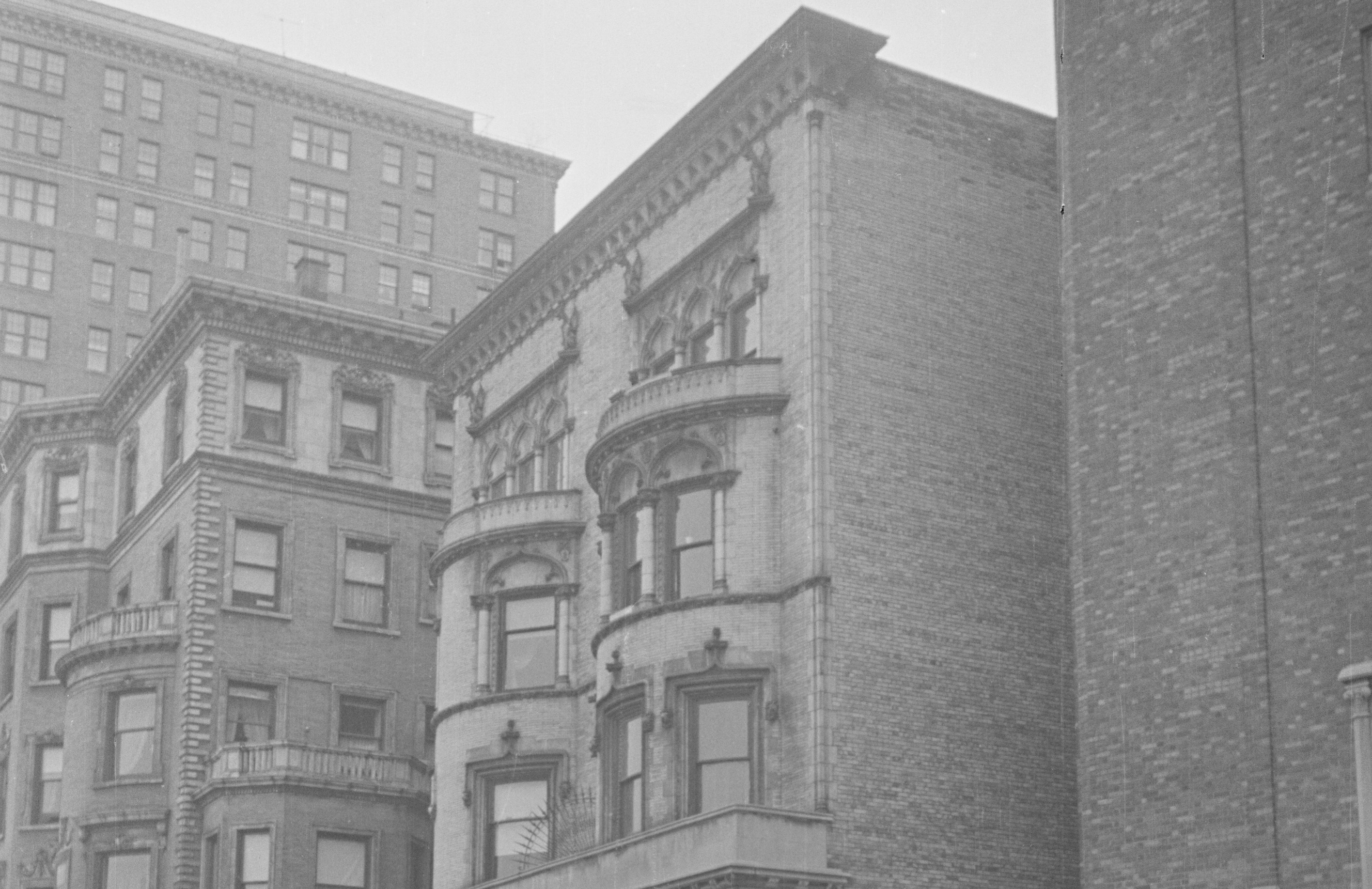 B&W TAX PHOTO OF 23 & 24 RIVERSIDE DRIVE. COURTESY OF NYC MUNICIPAL ARCHIVES.