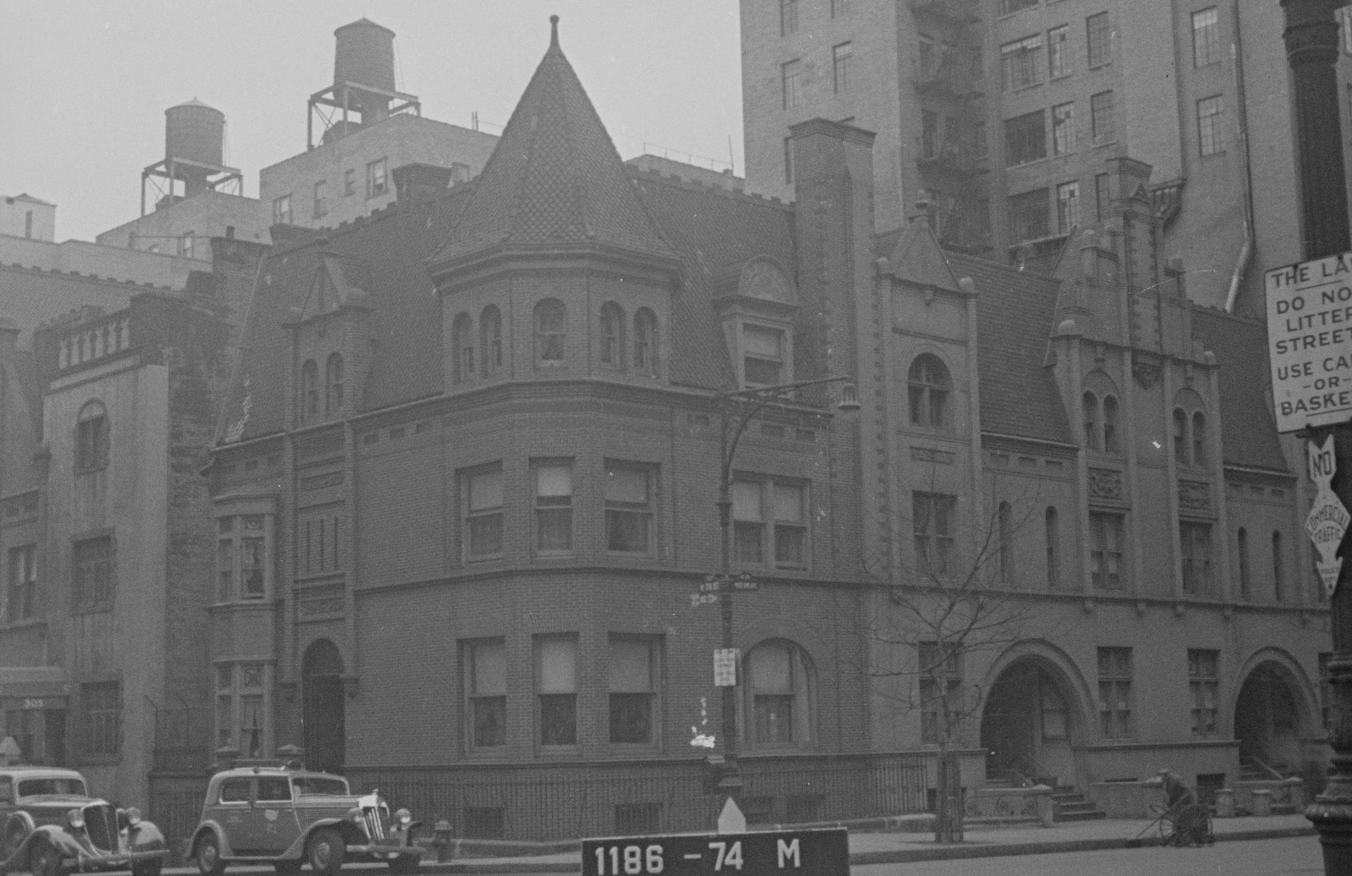 B&W TAX PHOTO OF 381 WEST END AVE. COURTESY OF NYC MUNICIPAL ARCHIVES.