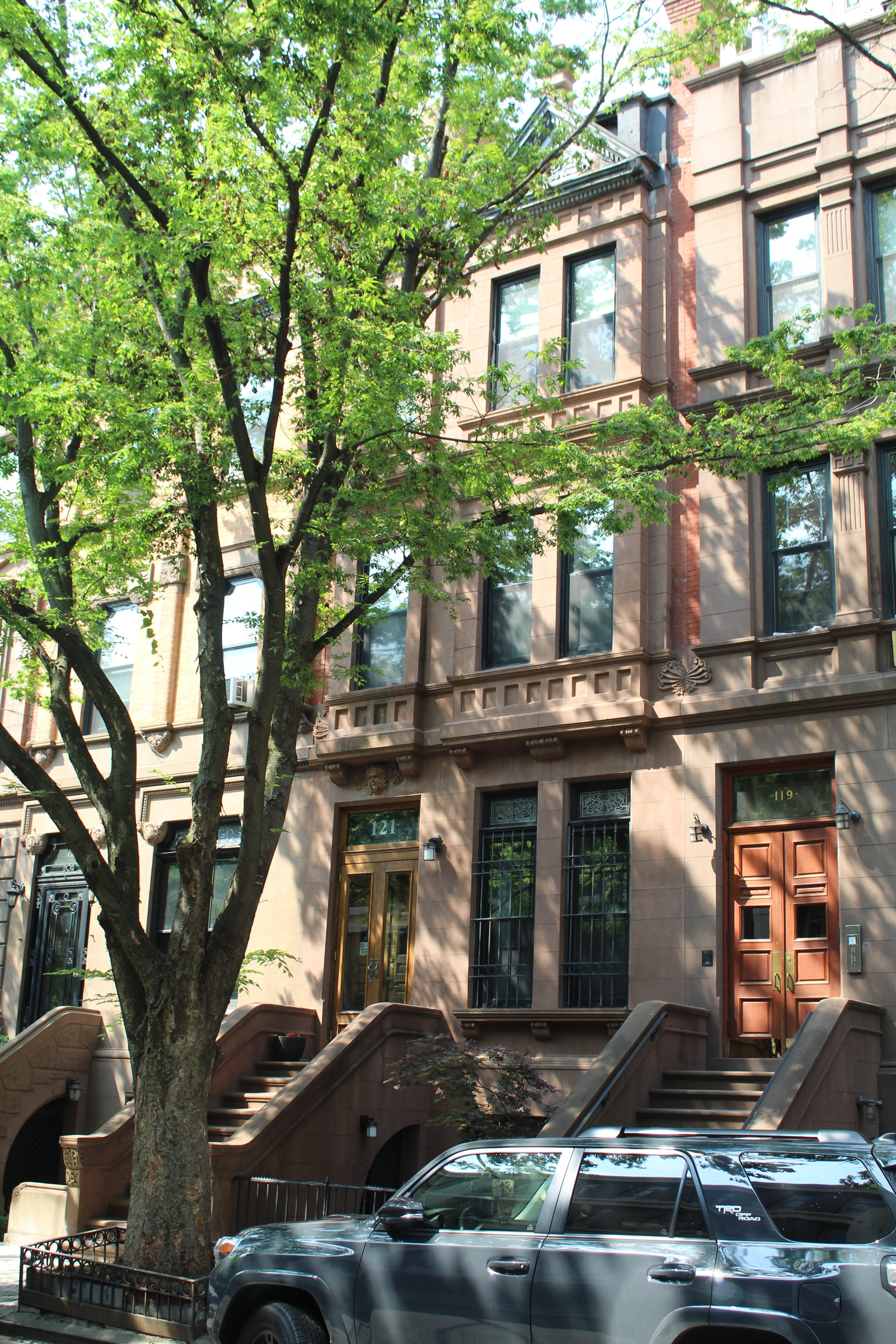 121 West 85th Street