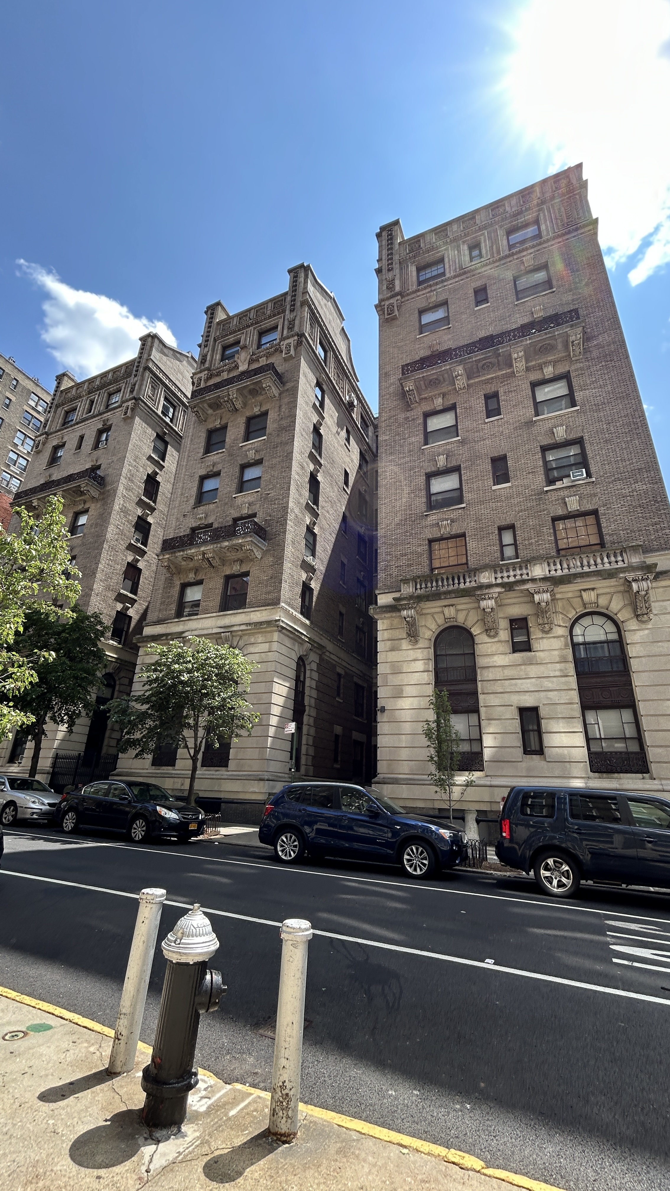 380 Riverside Drive