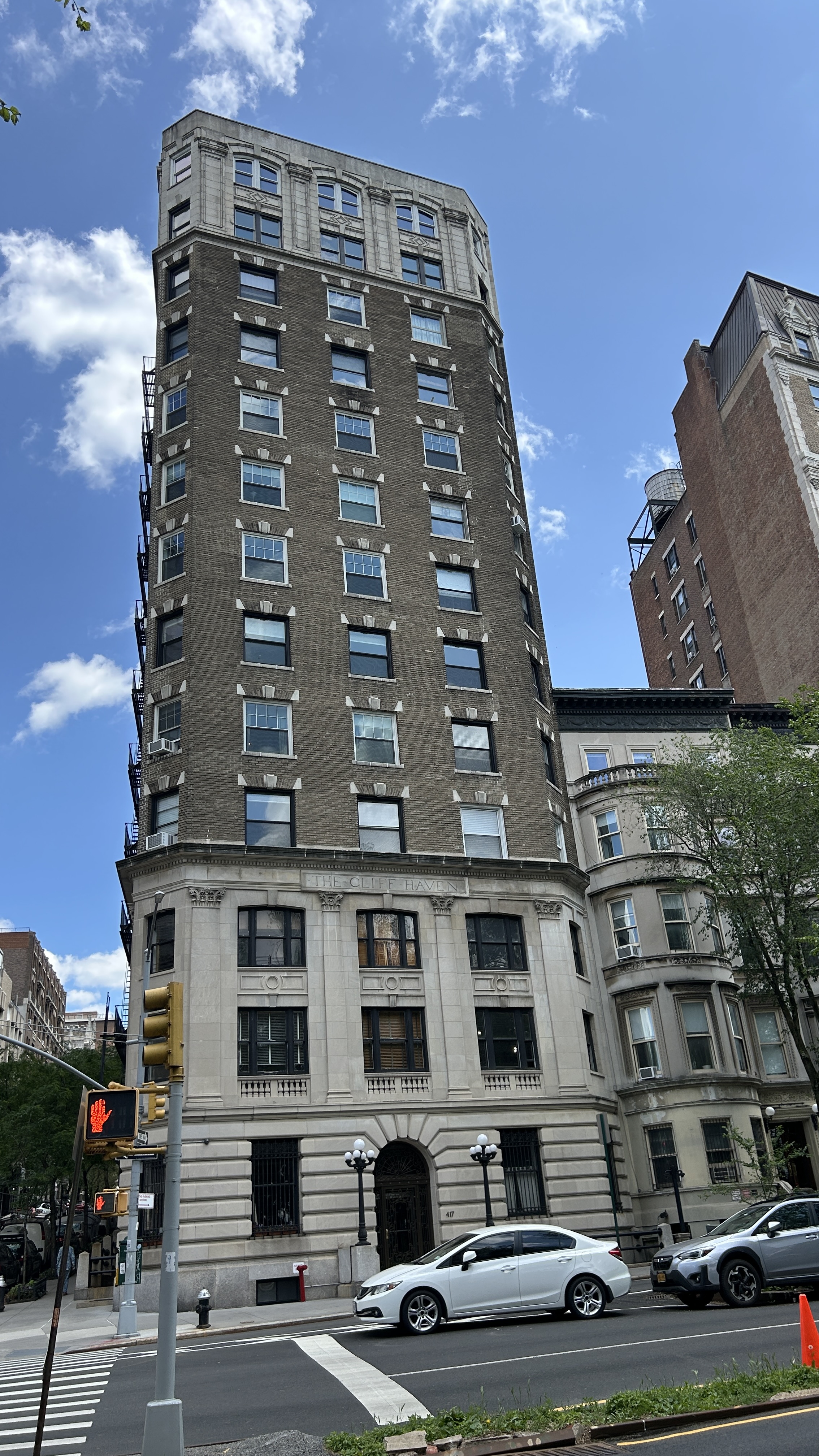 417 Riverside Drive